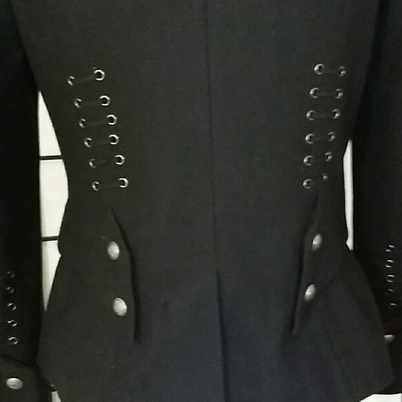 Venus Jacket - Picture 3 of 4