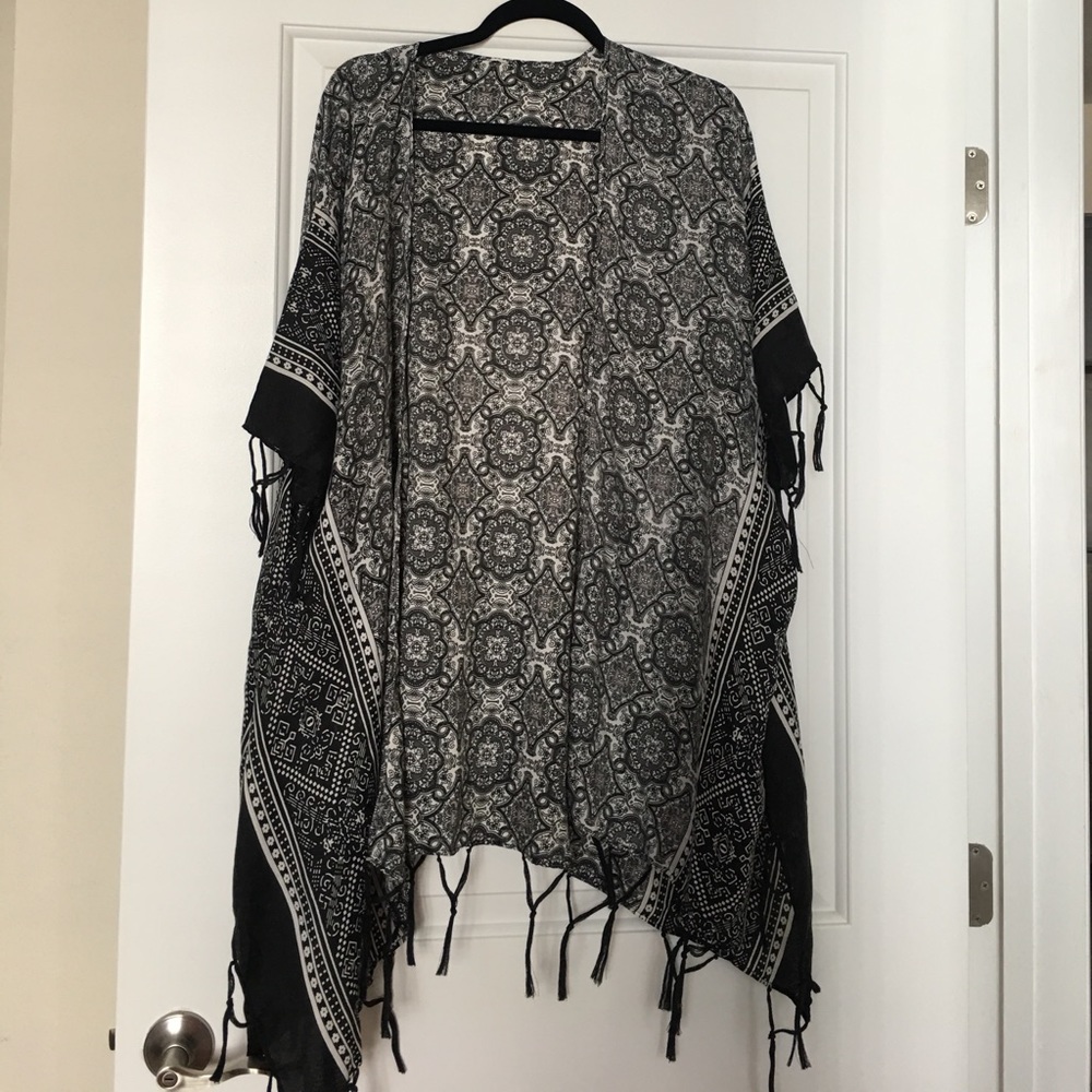 Tassel kimono