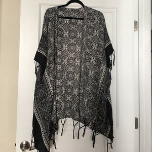 Tassel kimono