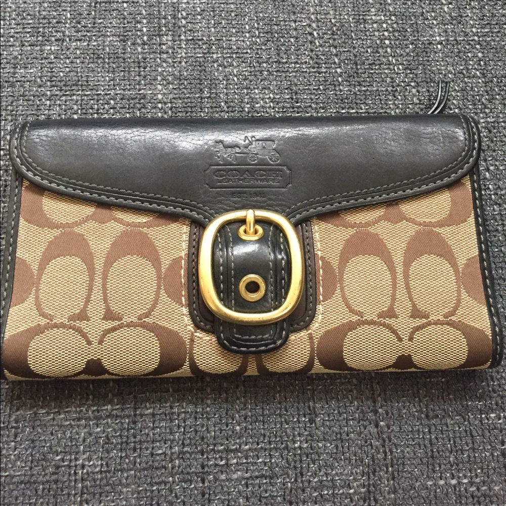 EUC! Coach signature wallet