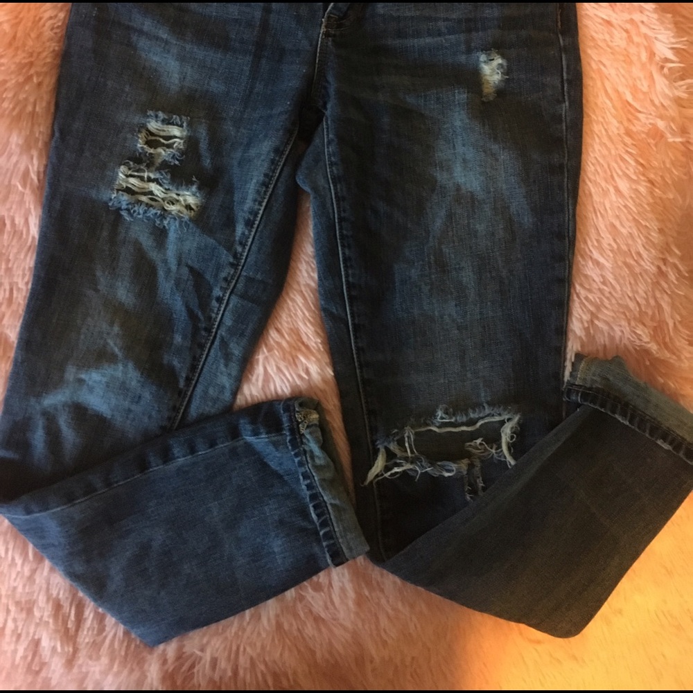 Distressed Boyfriend Jeans