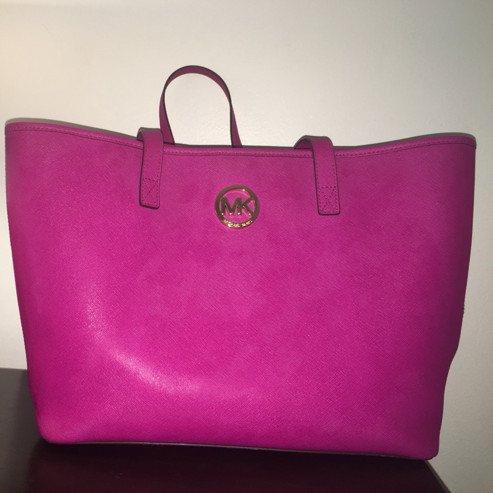 Michael Kors leather tote purse