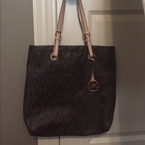 Michael Kors tote