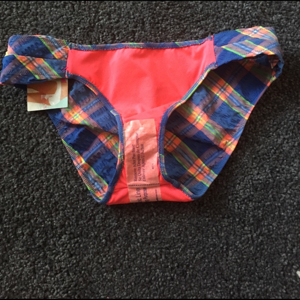 Victoria Secret bikini bottom - Picture 3 of 4