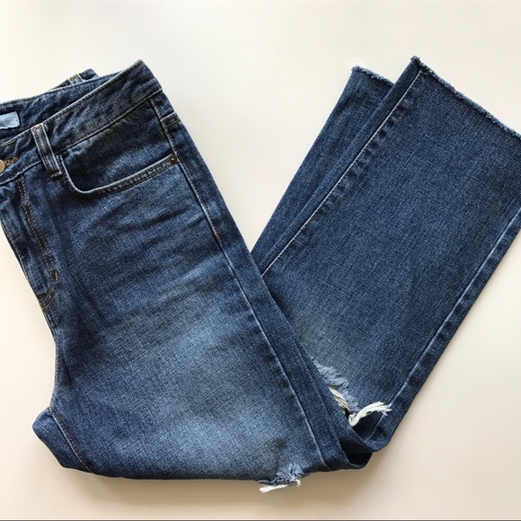 High Waisted Distressed Cropped Jeans - Picture 6 of 6