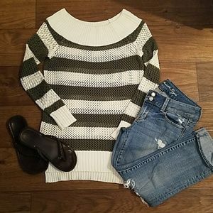 NWOT Aerie off-the shoulder sweater /cover up