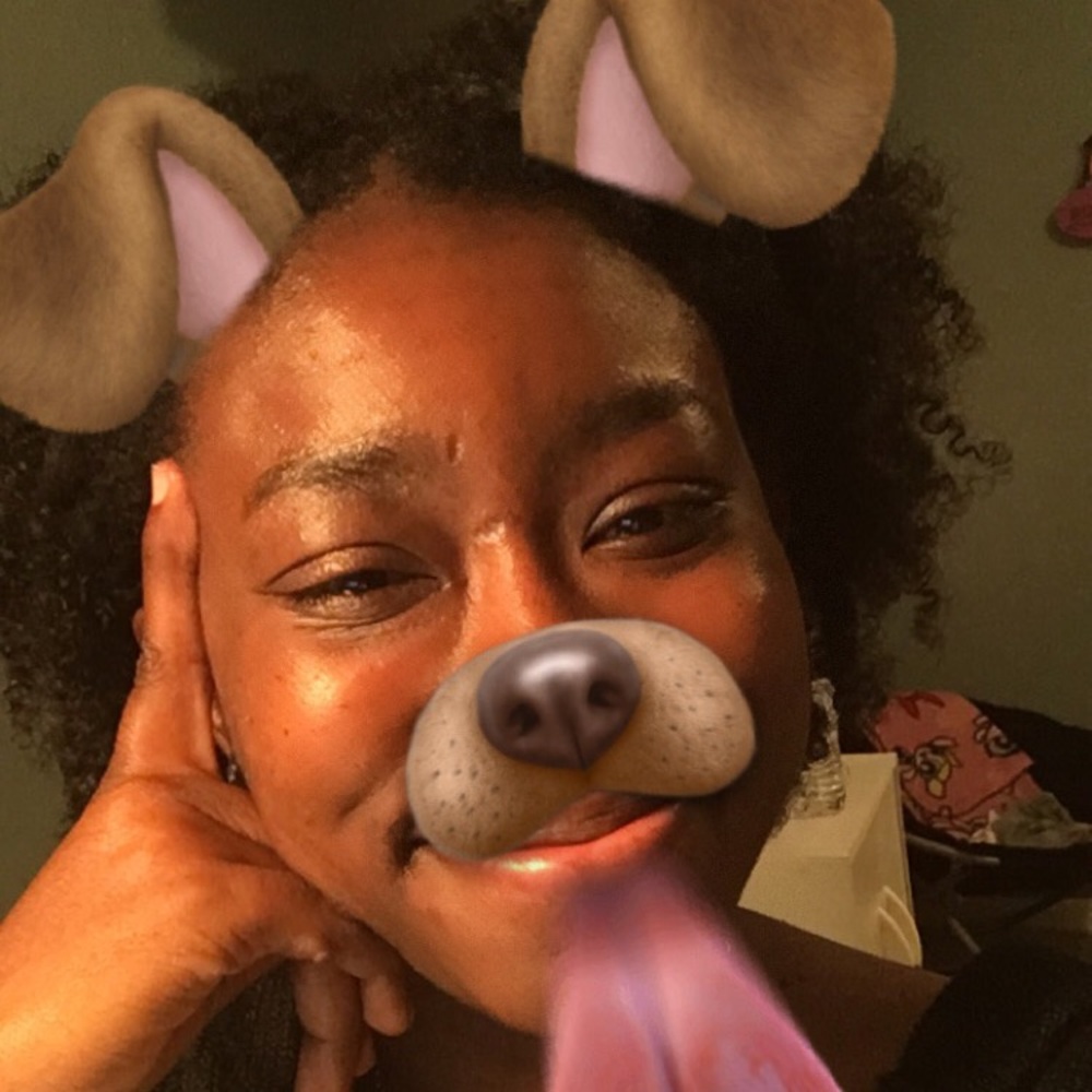Meet your Posher, Dominique