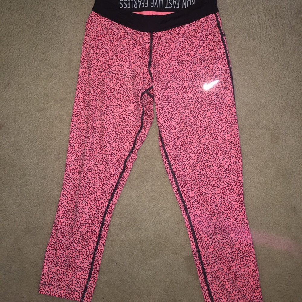 Nike crop leggings