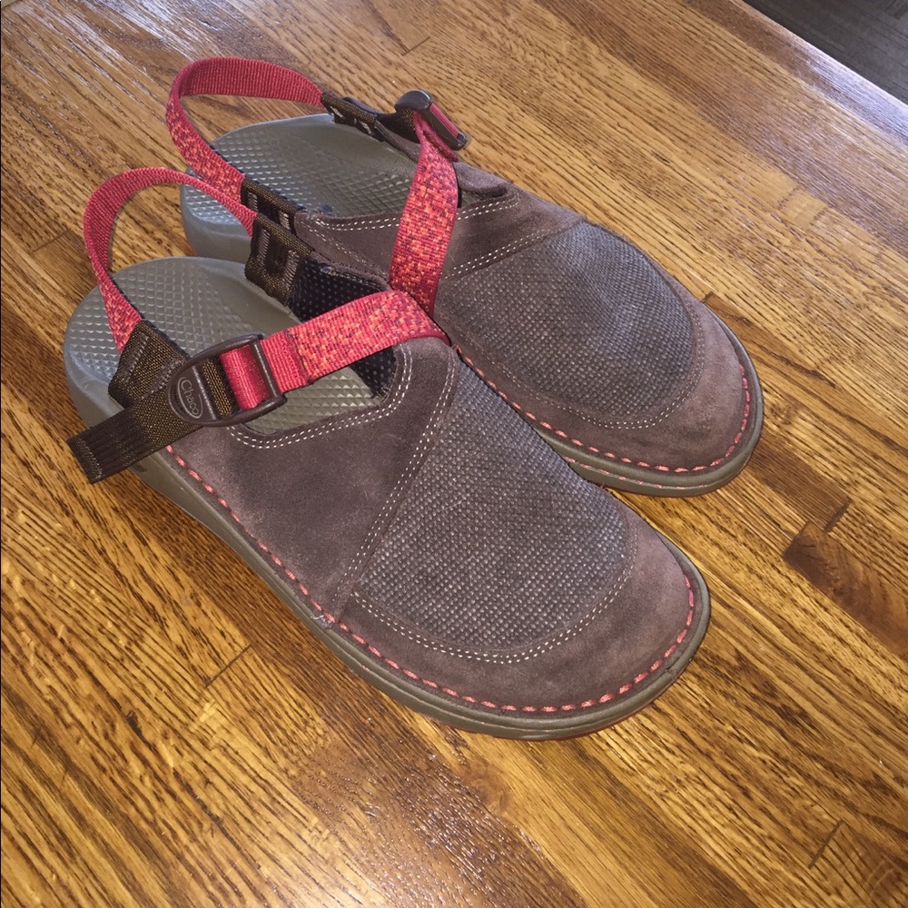 Chaco clogs