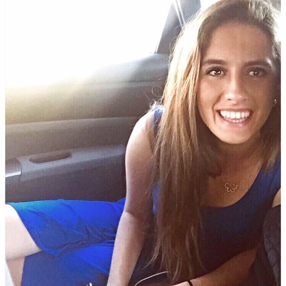 Meet your Posher, Elif