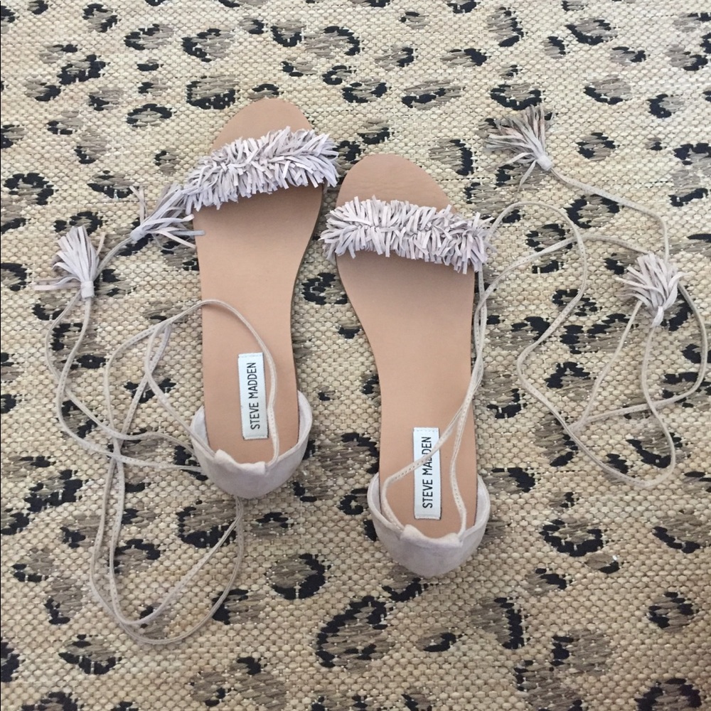Steve Madden Fringe Tassel Sandals