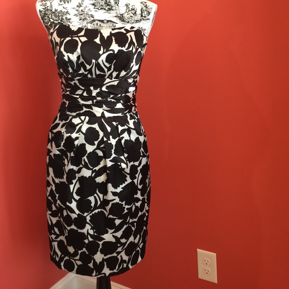 Black & white strapless cocktail dress *w/pockets*