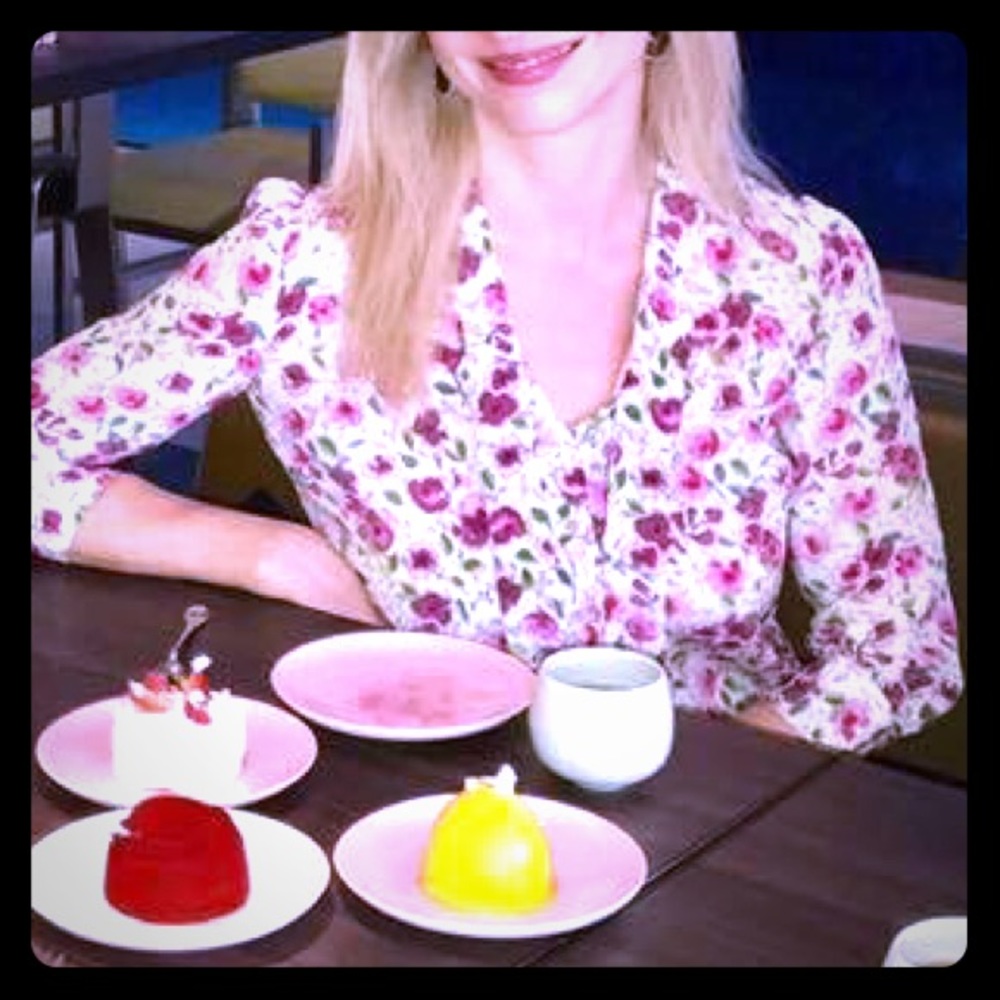 100% silk Dolce & Gabbana top