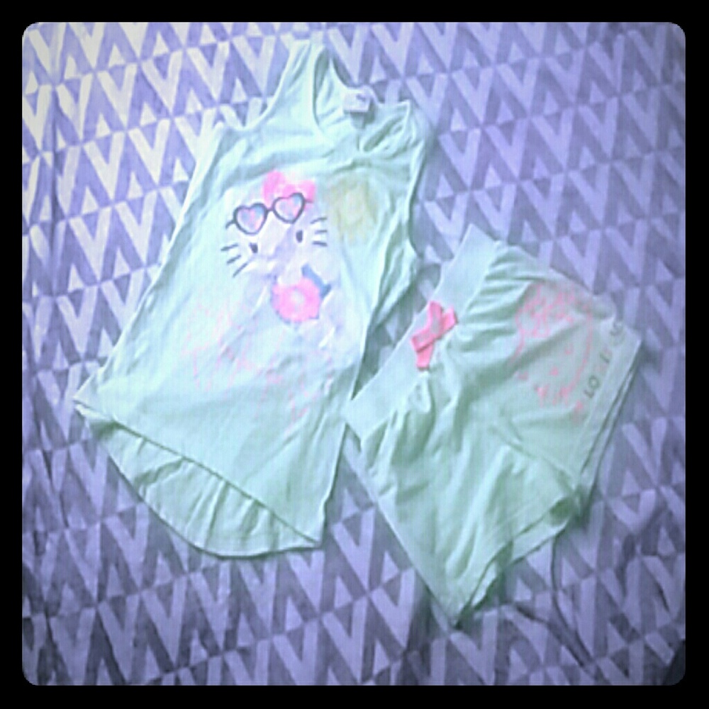 NWOT "Hello Kitty" top+short Bundle
