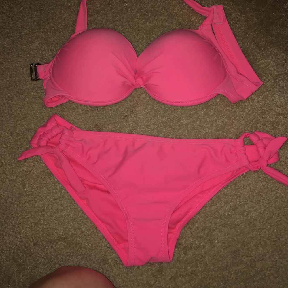 Swim suit