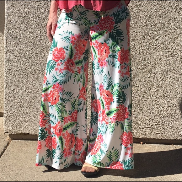 LAST ONE! Ivory and coral tropical palazzo pants S - Picture 2 of 2