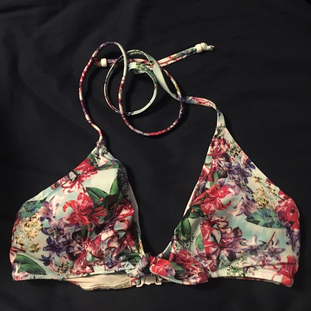 Floral swim top!