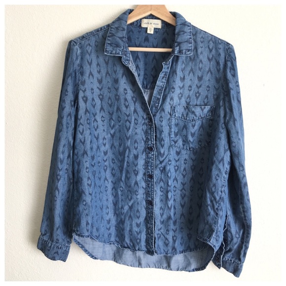 Cloth & Stone Ikat Print Chambray Button Down Top - Picture 1 of 7