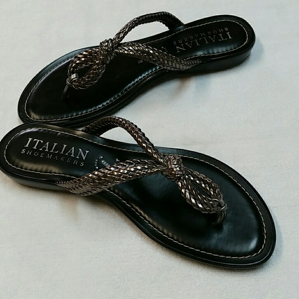 Sandals - Picture 2 of 4