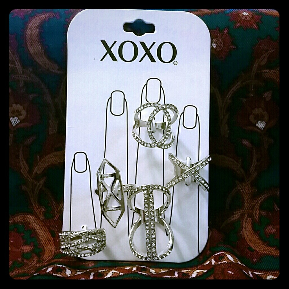 NWOT XOXO 5 pack rings FINAL MARKDOWN