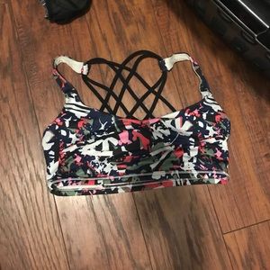Lululemon free to be sports bra size 6