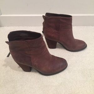 Arturo Chiang Brown Booties 7