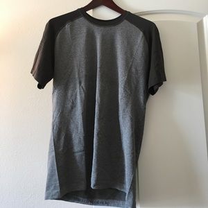 Men's Lulu Lemon metal vent tech short sleeve