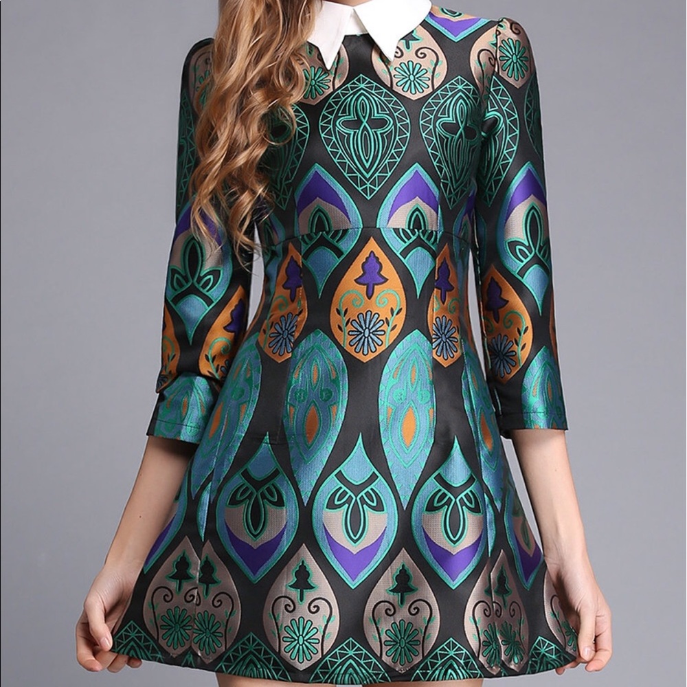 Green Geometric Collar Dress