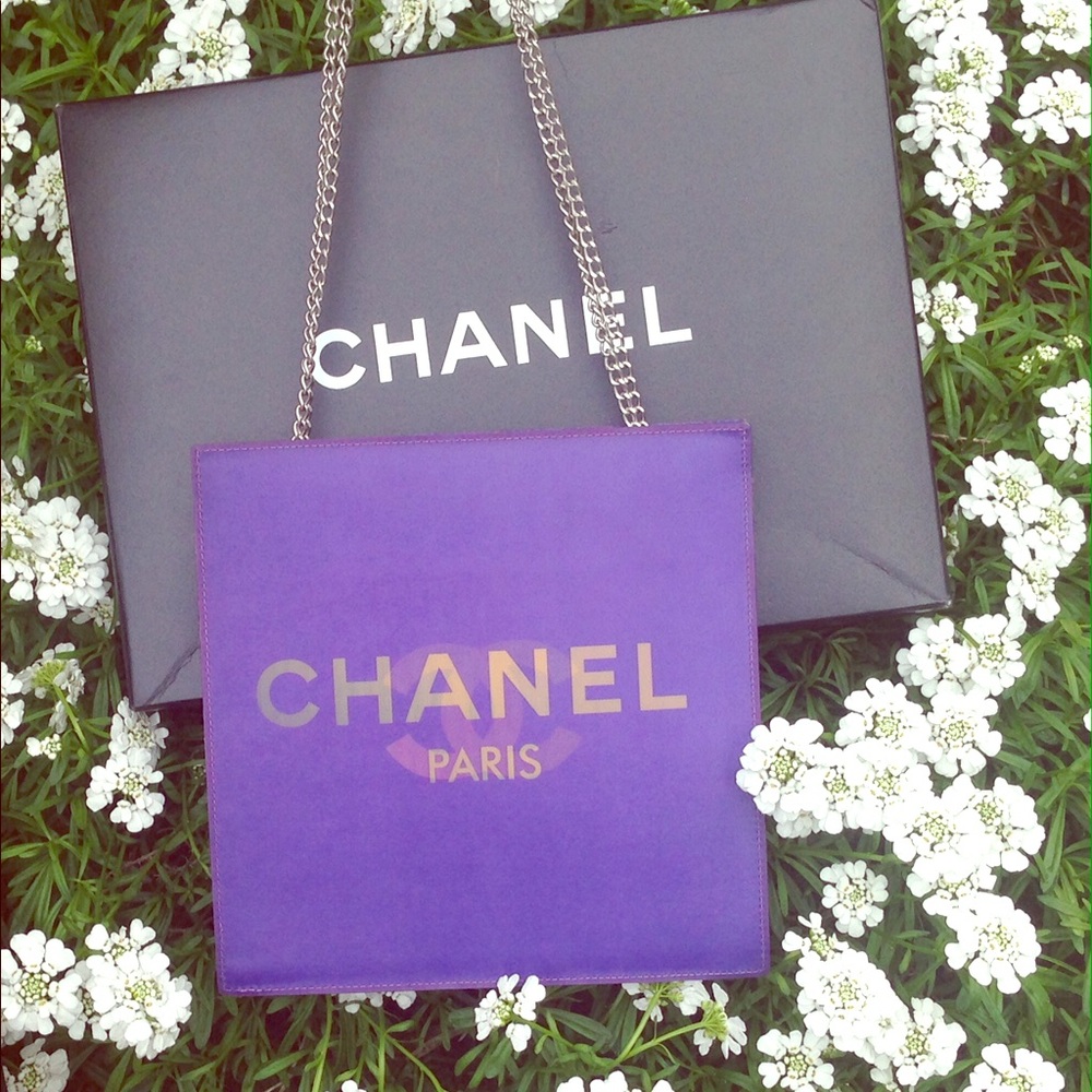 Authentic Chanel made in France authenticity card