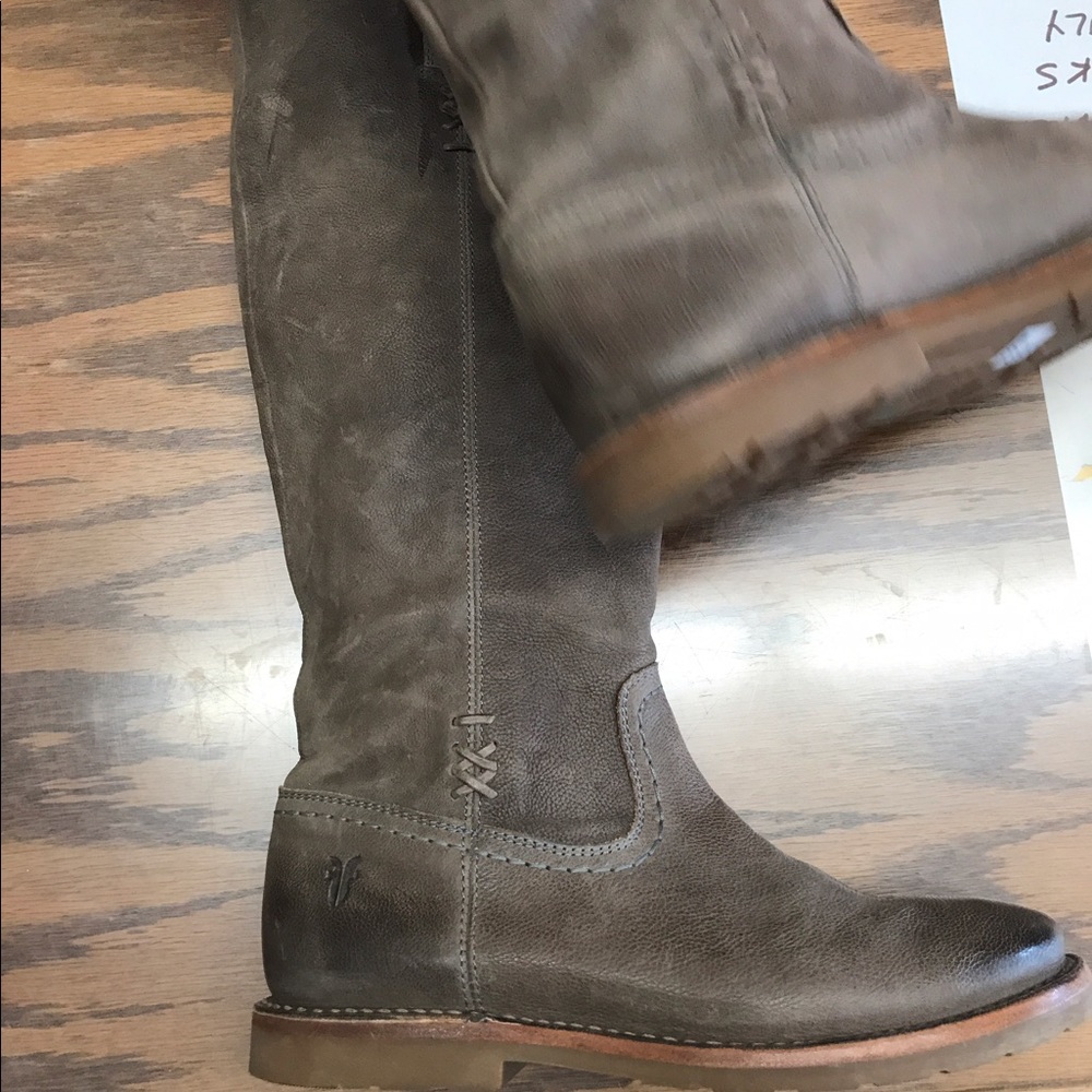 Authentic Frye Boots . Brand new condition !!