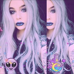 Meet your Posher, Kayley