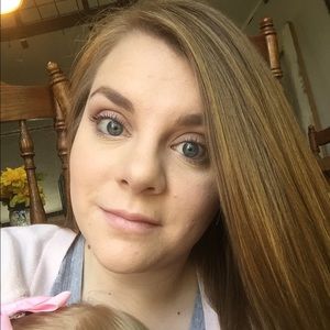 Meet your Posher, Kayla