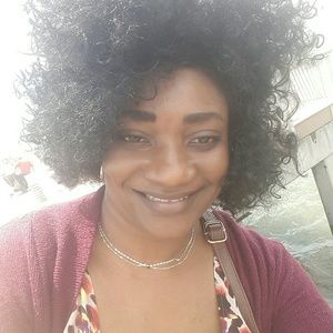 Meet your Posher, Aniola