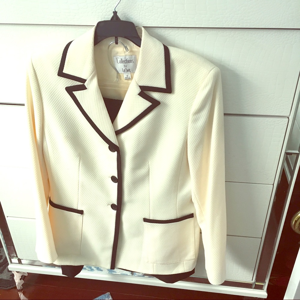 LeSuit collection 2 piece suit