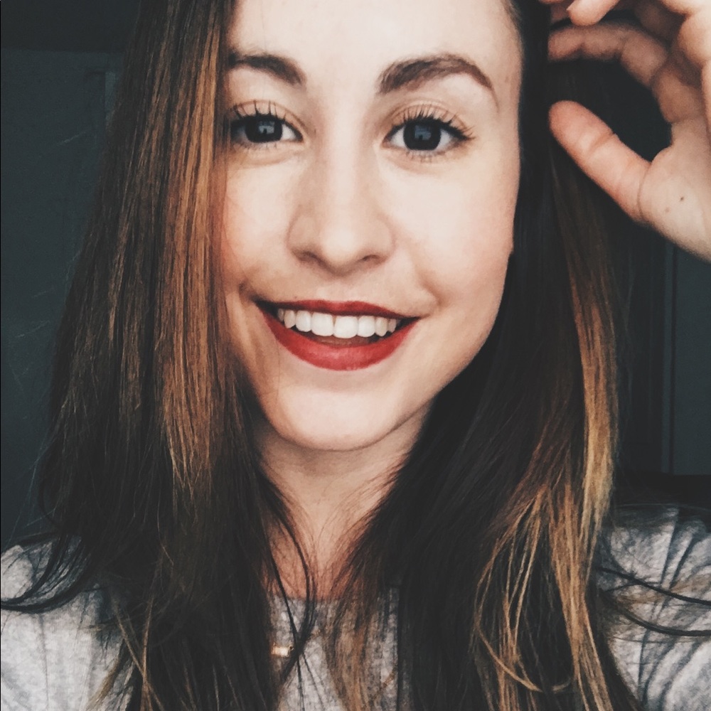 Meet your Posher, Olivia