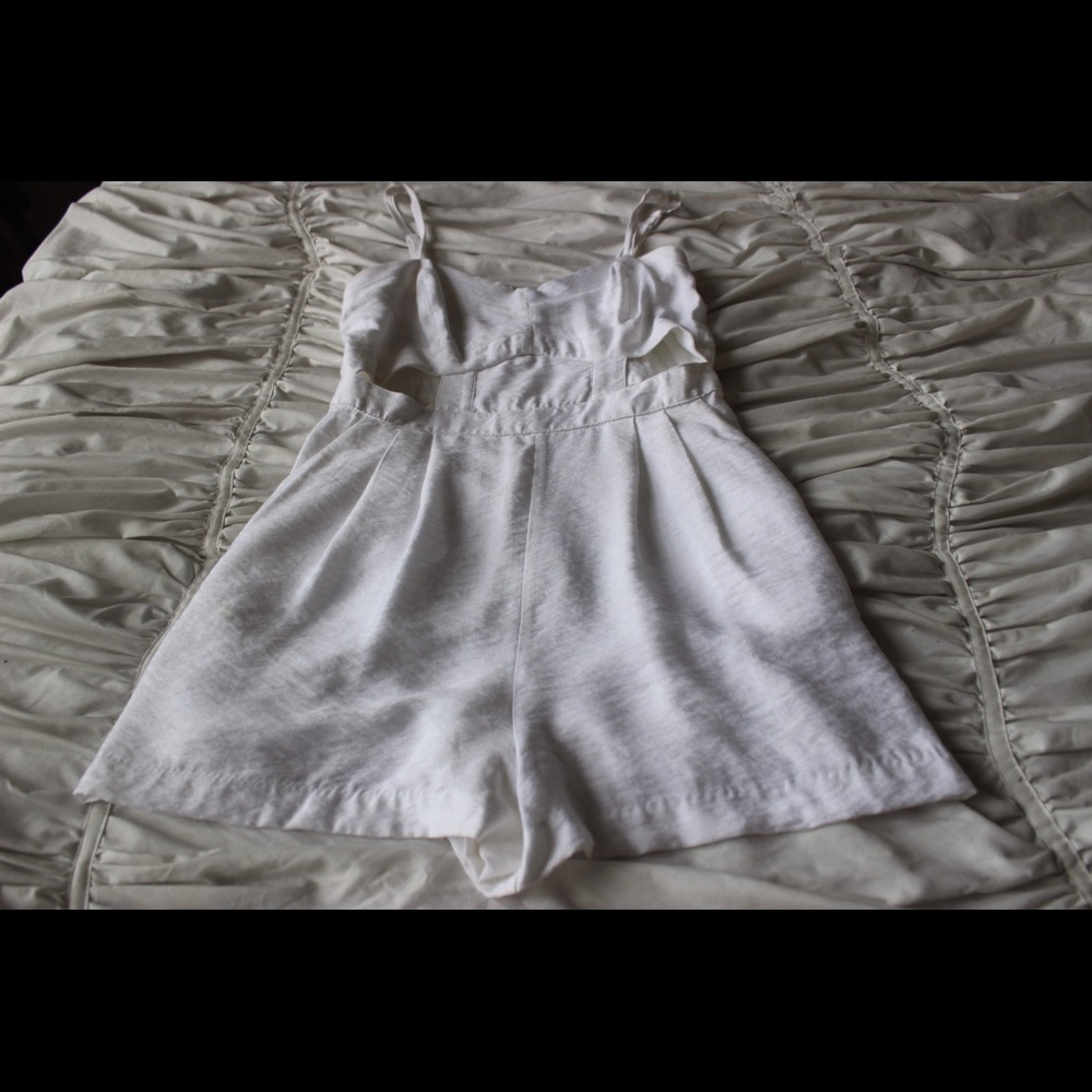 BCBGENERATION white Romper