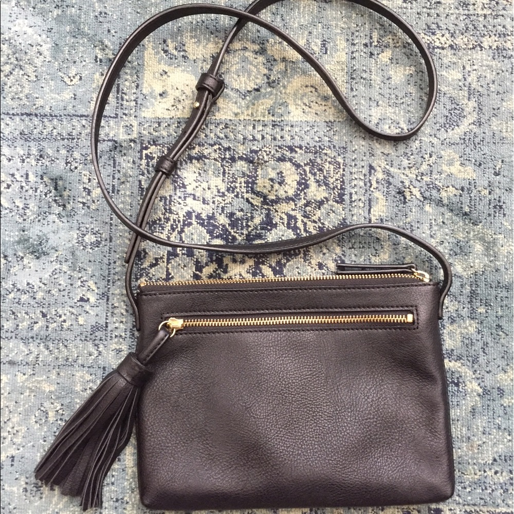GAP black purse with tassel