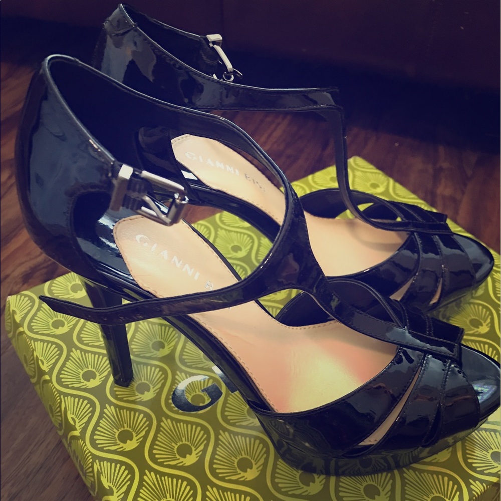 Gianni Bini Black Stiletto Heel Pump Size 8