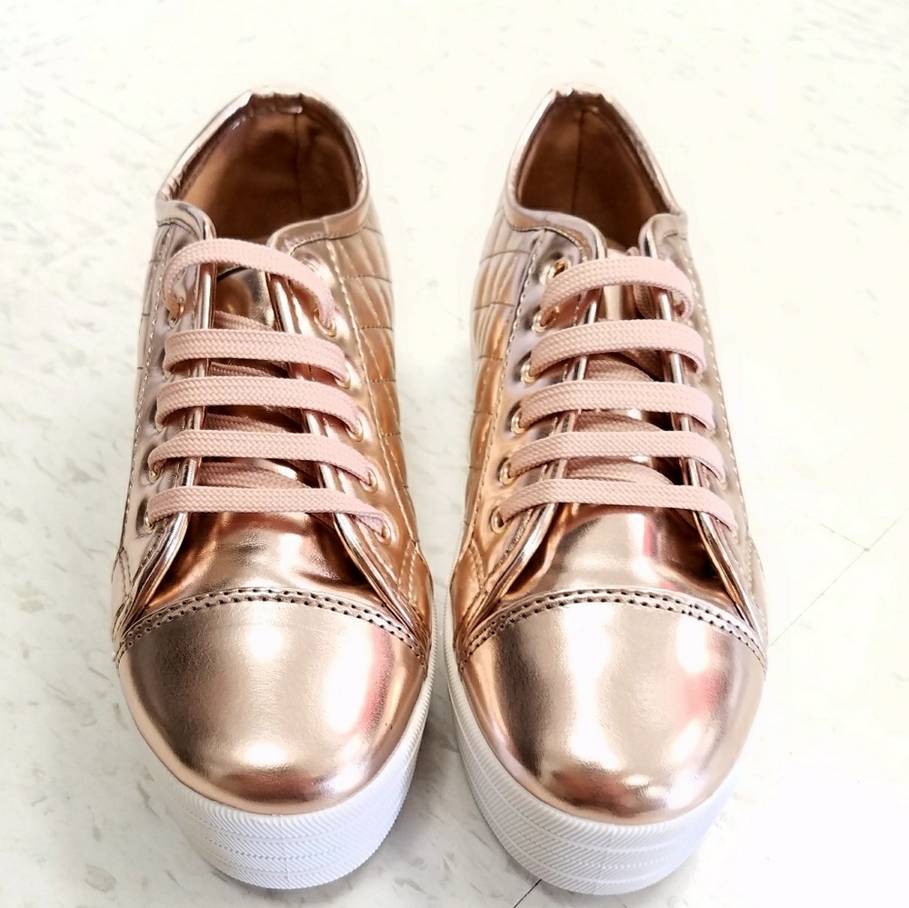 Rose gold metallic cybers