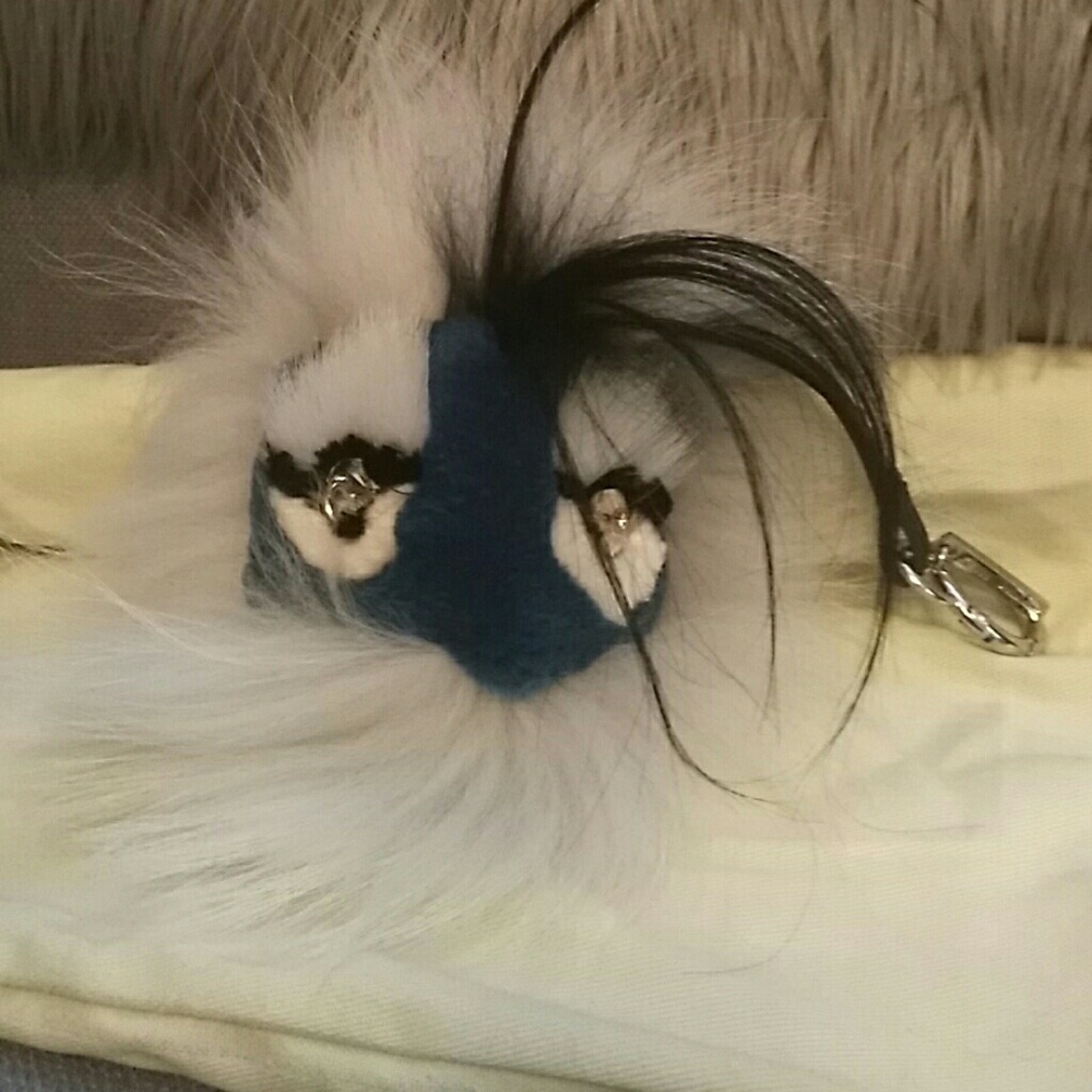 On hold! Bag bug fur monster