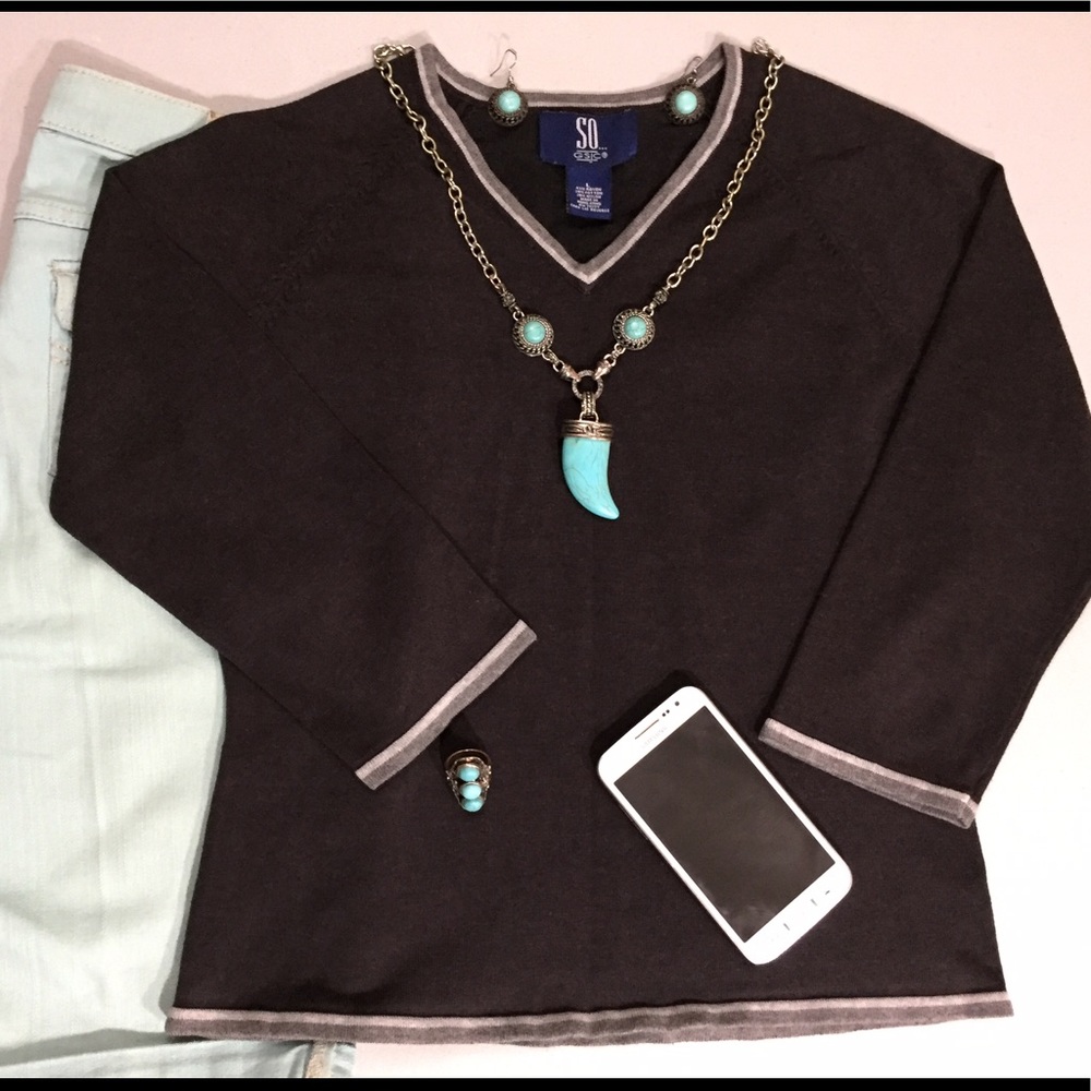 Black V-neck Top w/ gray & white trim