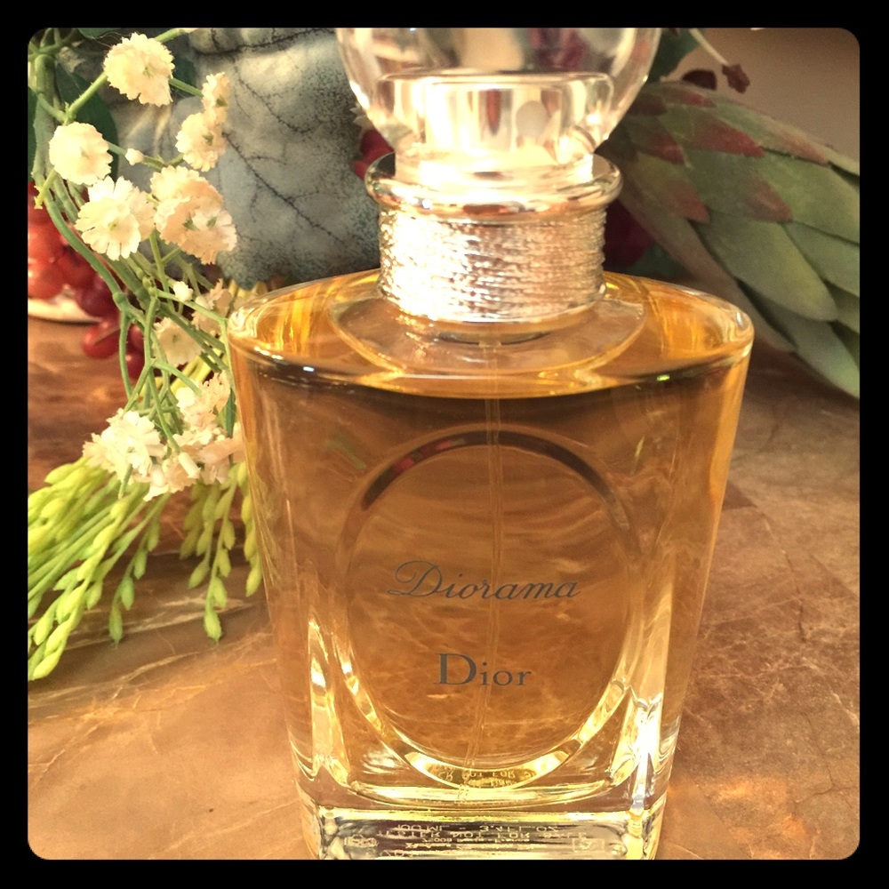 SOLD Diorama Eau de Toilette 3.4oz 100mL $98 SOLD