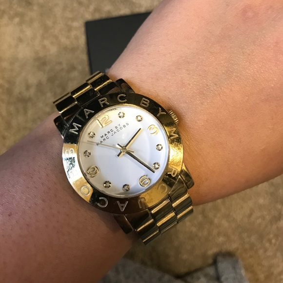 Marc Jacobs gold watch