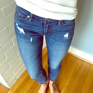 Gap distressed ankle jean
