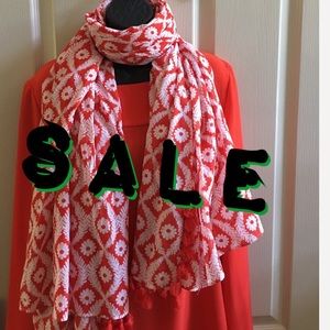 3 FOR $15 ☀️☀️☀️Orange & White printed scarf/shawl