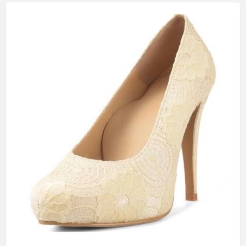 NEW Christy ING Gold/Champagne Lace Platform Heels