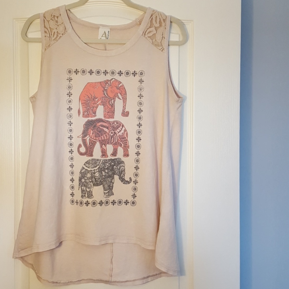 Sleeveless Elephant Safari Top