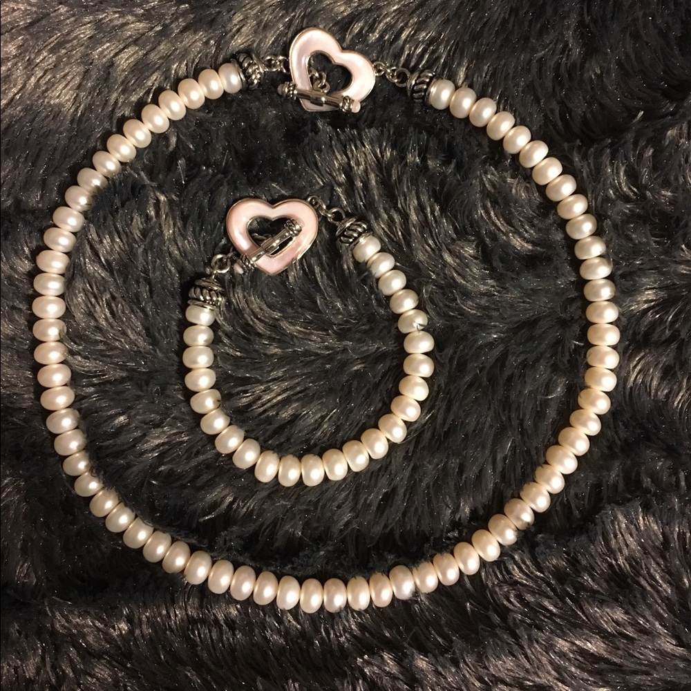 Fresh Water Cultured Pearl Necklace & Bracelet