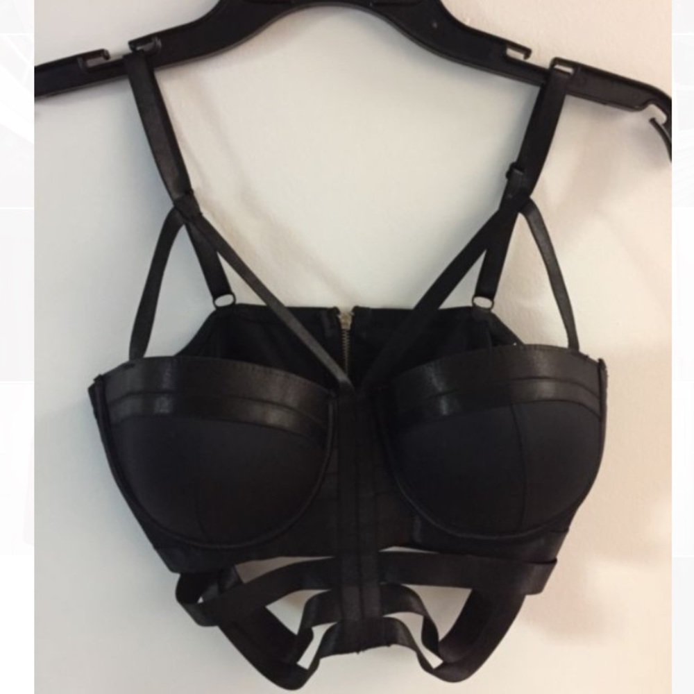 Bebe Multi-strap Longline Top-Bra