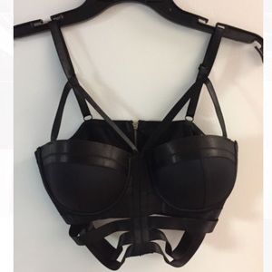 Bebe Multi-strap Longline Top-Bra